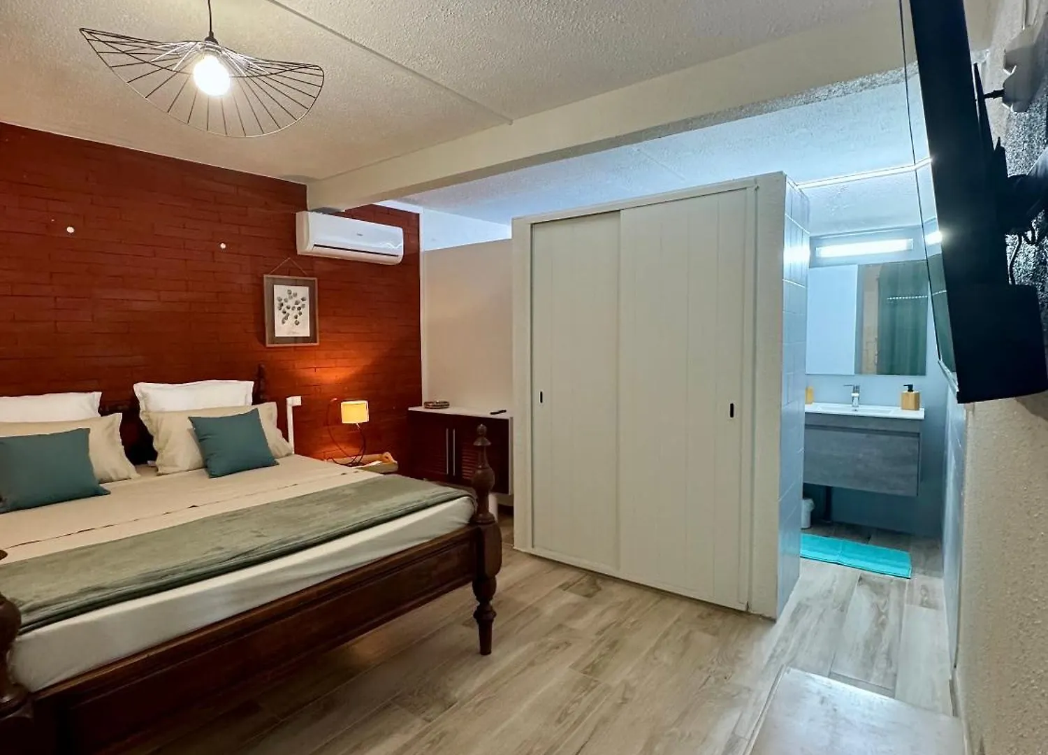Hébergement de vacances La Villa Azur Classee 3 Etoiles Moderne Et Confortable A Deux Pas De La Plage De L Anse A L Ane Trois Ilets - Service Petit Dej Sur Demande Les Trois-Ilets